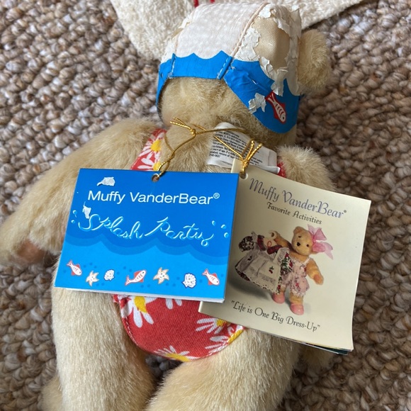Muffy VanderBear At the Beach/Splash Party Set - Picture 8 of 9